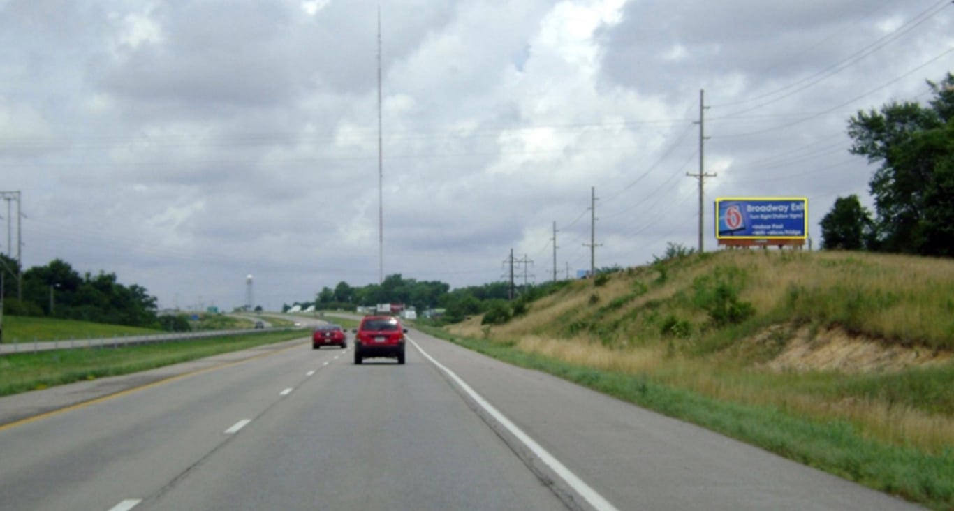 E/S HWY 63 3.05 MI S/O RT AC N/B Media