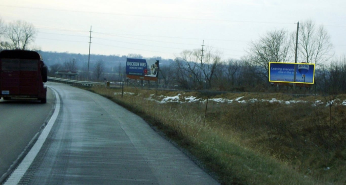 N/S HWY 54 3.3 MI W/O CENTER ST W/B Media