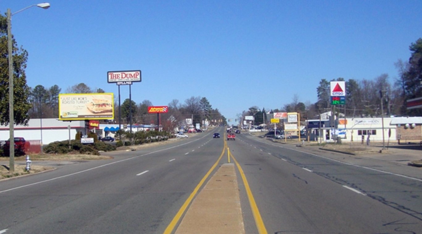 7204 BROOK RD .5 MI N/O HILLIARD RD, F/S Media