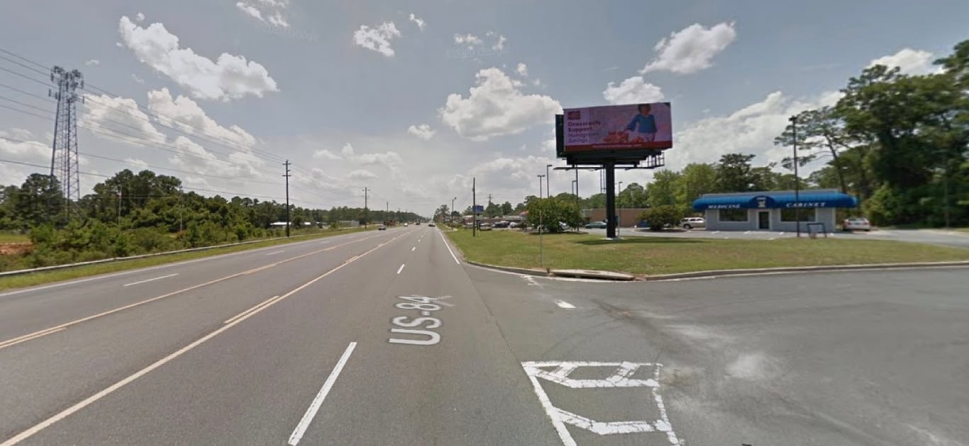 Hwy 84 200' E/O Community Dr NS, 1 Slot Media