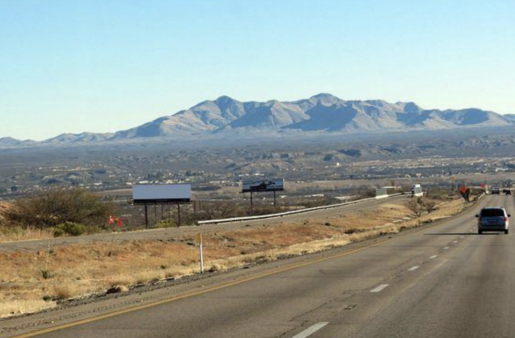 Location photo for I-10 NS 0.2mi E/O Hwy 80 mm 304.15 F/W - 1