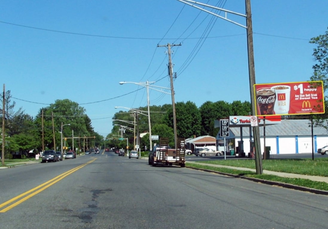 LEHMAN ST W/O 8TH AVE @ PRETZLSHOP SS FE Media