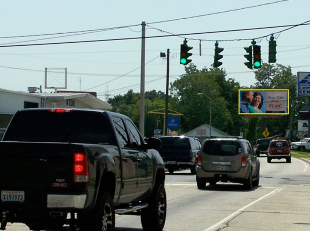 Location photo for LA-311 near Saint Charles Street NSU Outbound (Houma)
