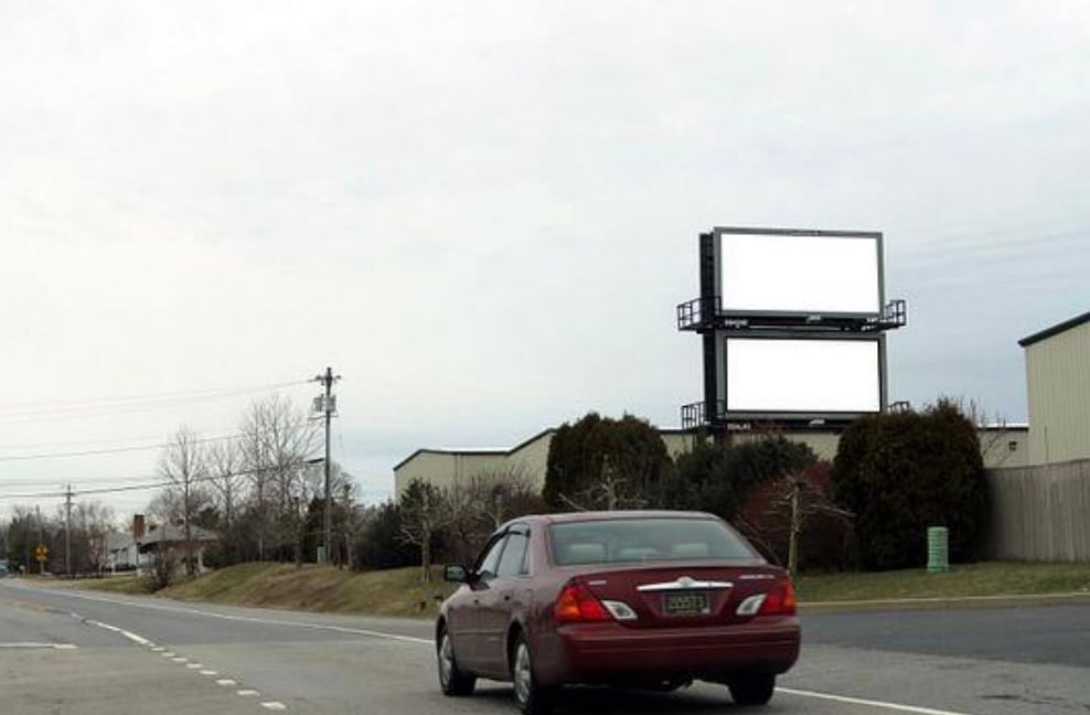 Location photo for Sunset Lake Rd near De 72 @ Old Baltimore PK (Newark)