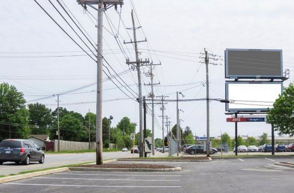 Location photo for S Chapel St near De 72 @ Pencader Plaza (Newark)