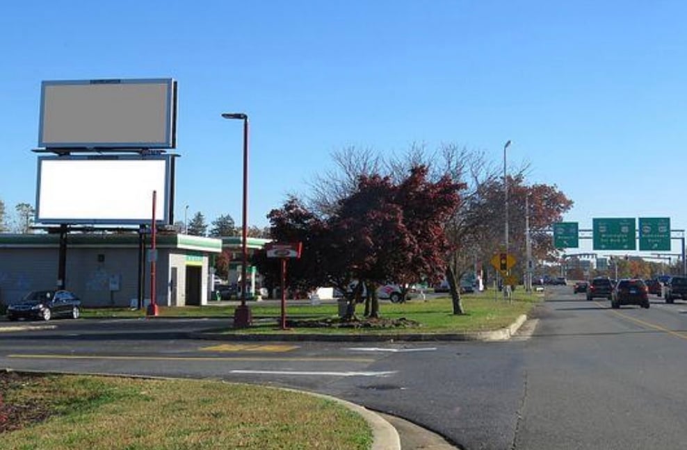 Location photo for Pulaski Hwy near Us Rt 40 @ Glasgow Ave (Newark)