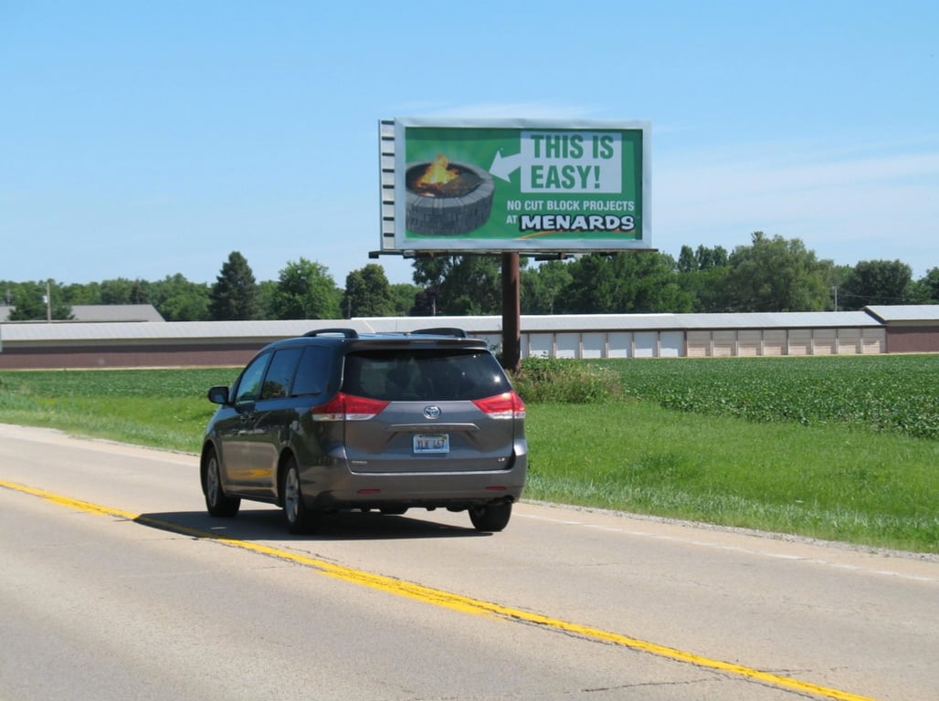 SR 47 1170 ft s/o Southmor Rd E/S, S/F Media