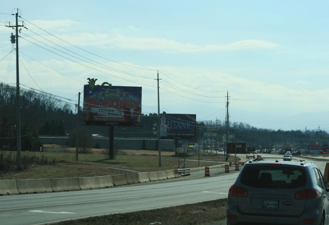 TN 66 .2 S/O BOYDS CREEK BTM ES FN Media