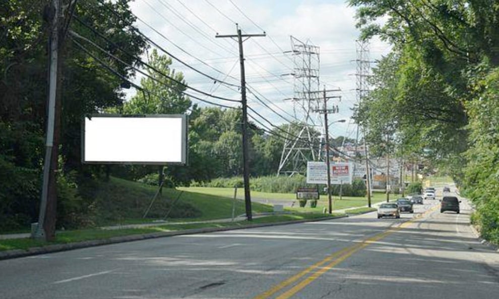 Location photo for Crain Hwy 928ft N/O E. Furnace Branch Rd ES - F/N