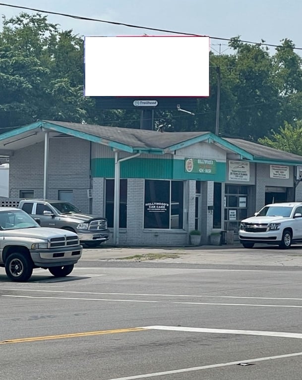 Hwy. 31 165' S/O Hwy. 15 ES, SF Media