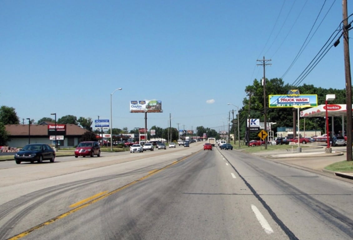 E/S 41 S/O AUDUBON PARK F/S Media