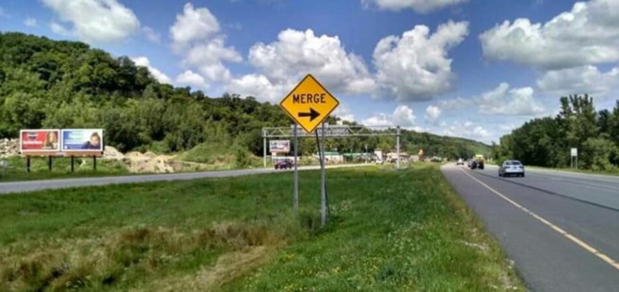 US 169 0.2 mi N/O US 14 WS F/S Media