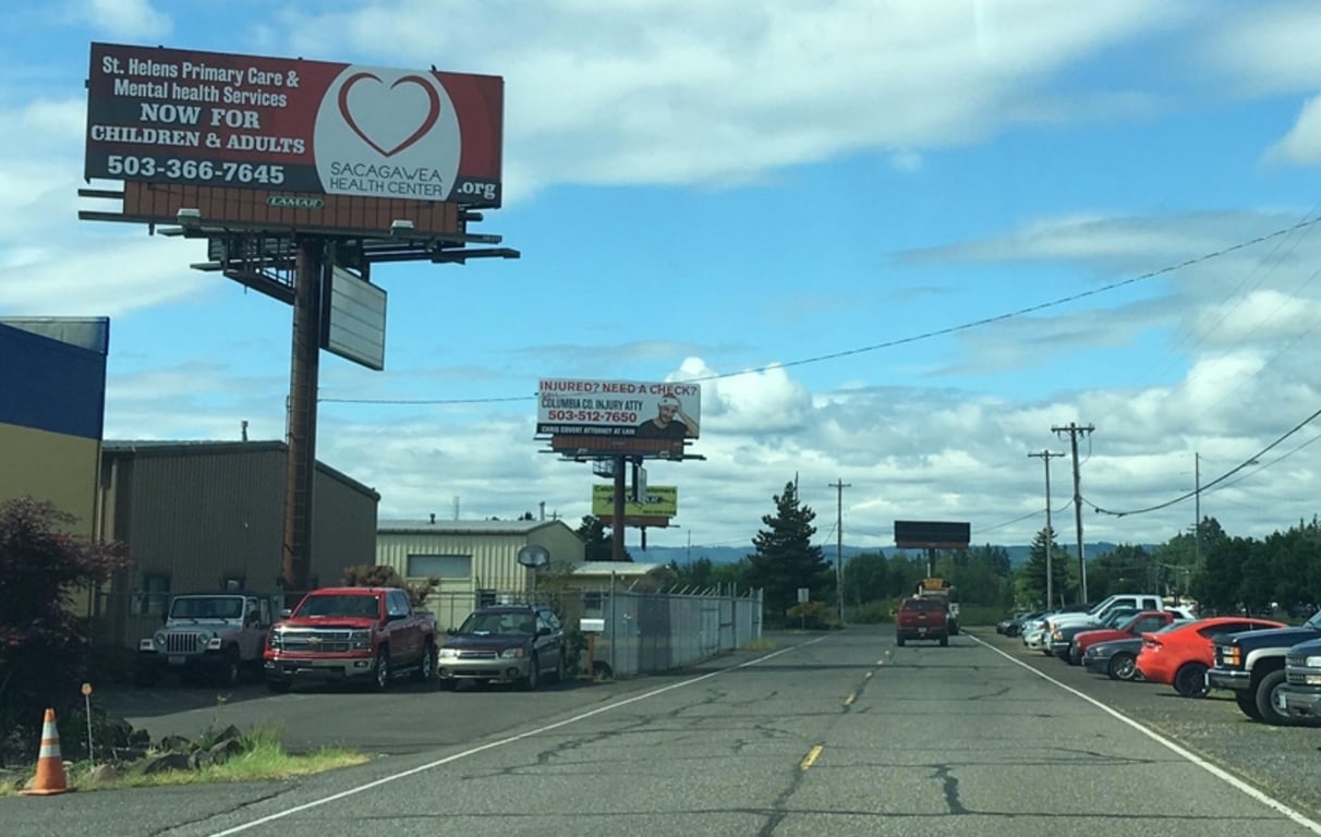 HWY 30 SEL 1400' S/O CLARK ST. Media