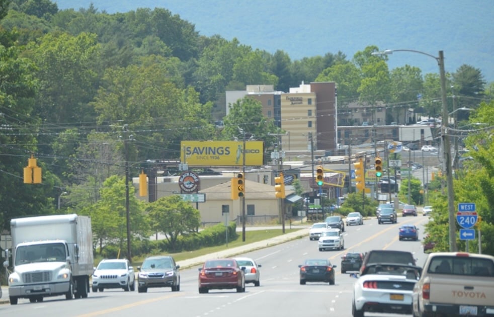 TUNNEL RD 0.1 mi N/O KENILWORTH KNOLLS NS Media