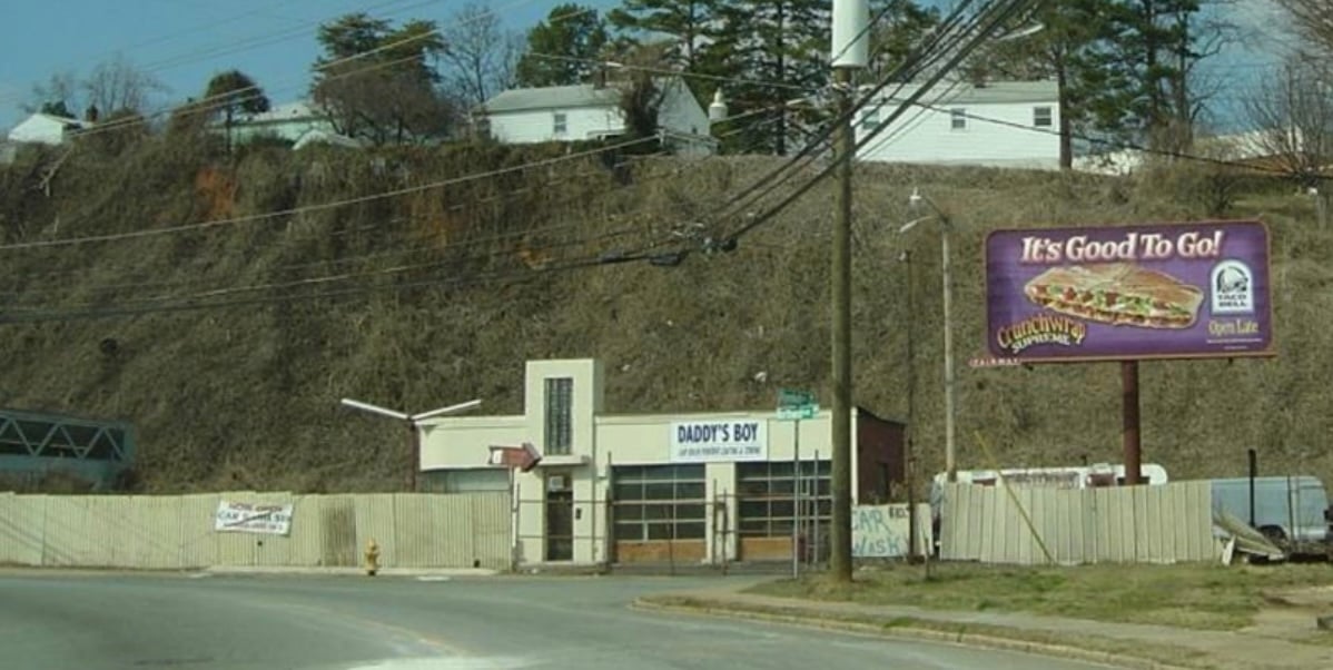 NORTHWEST BLVD @ RONDELL ST NS - 1 Media