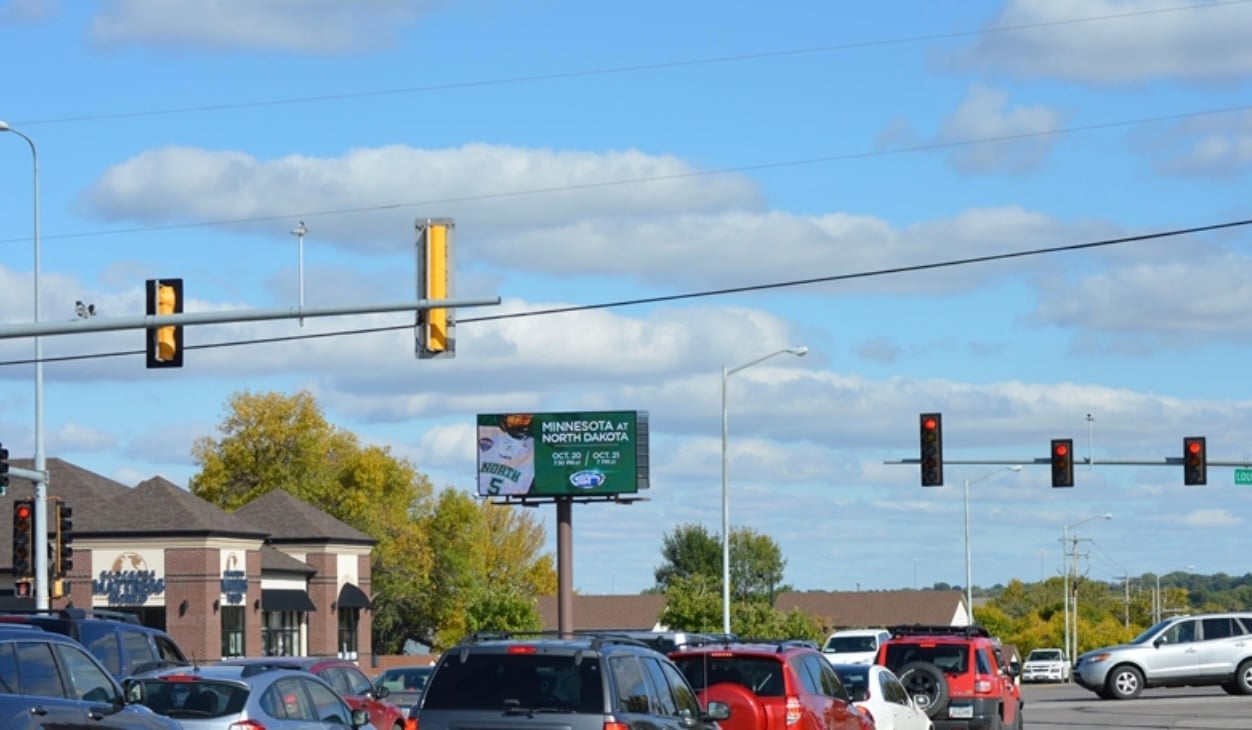 Location photo for W 57th St near Beakon Centre (Sioux Falls)