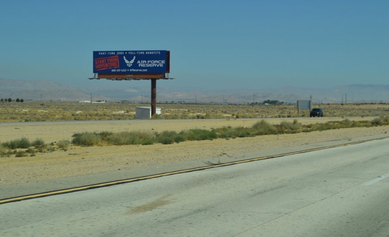 14 FREEWAY WL 100' S/O AVENUE G-8 Media