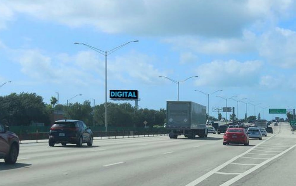 Location photo for I-95 ES 0.2mi N/O Sheridan St F/N - 1