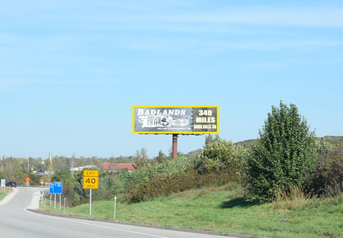 E/S I-29 .9M N/O EXIT 18 (HWY 92) FS Media
