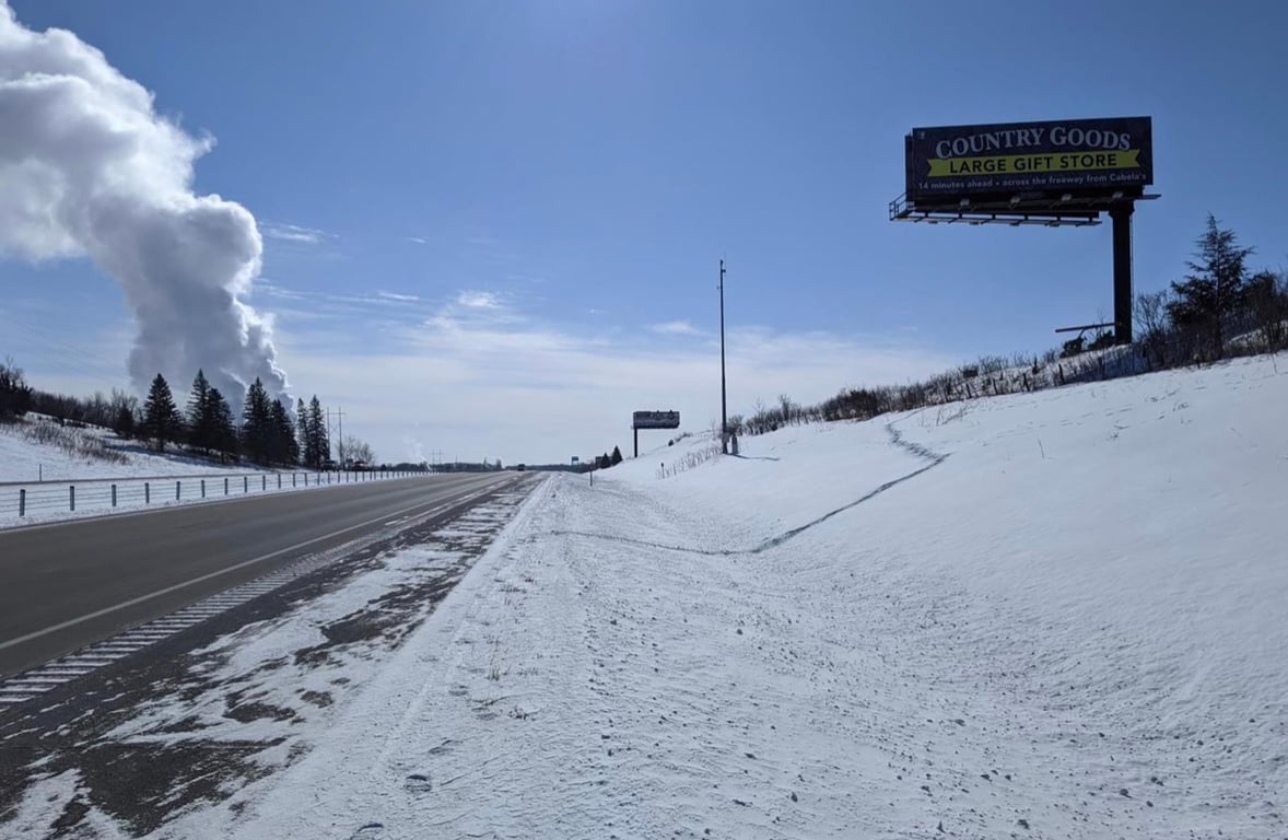 I-35 2.1 mi N/O SR 21 WS F/N Media