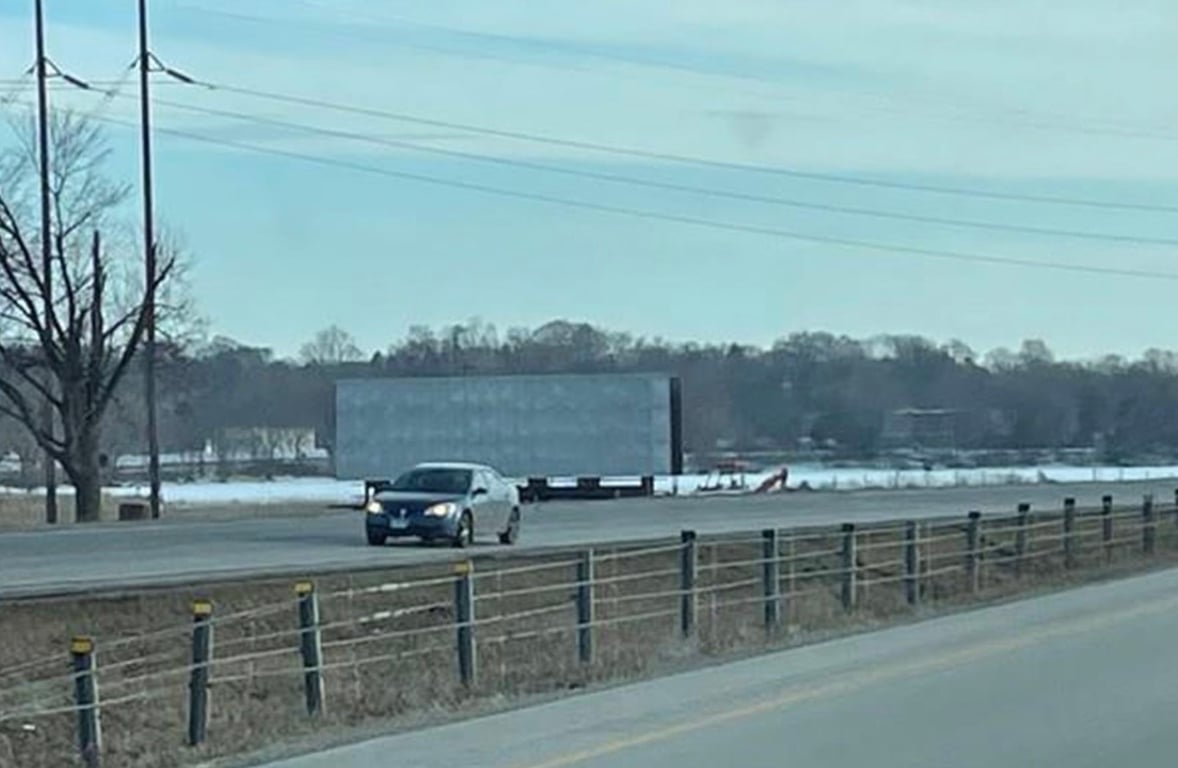 I-35 2.7 mi N/O SR 60 ES F/N Media