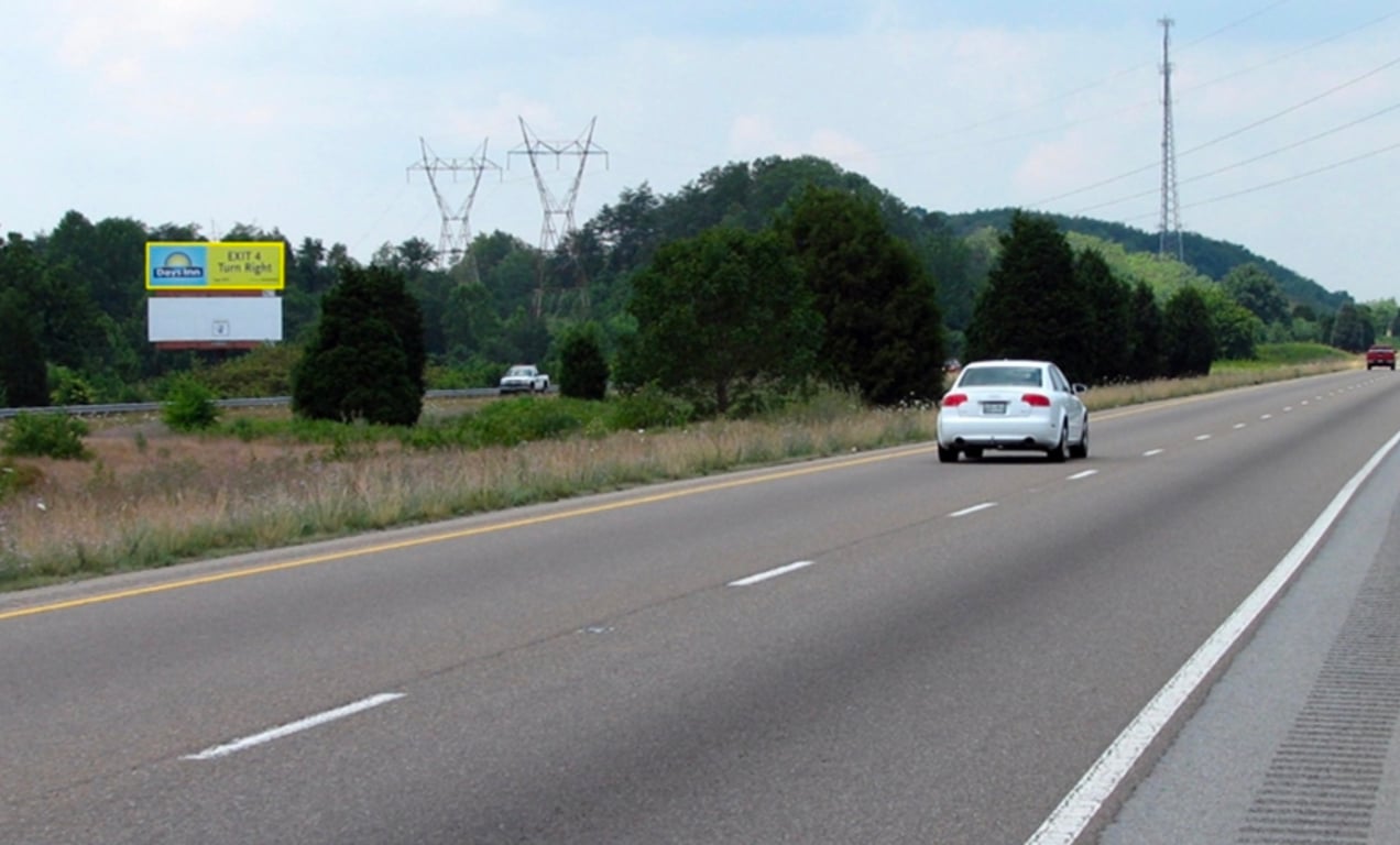 Location photo for I-81 3.5 N/O EX 15 @MM 18.5 E/S F/N TOP