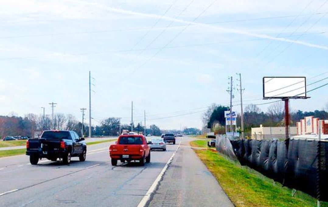 Location photo for Peachtree Pkwy near South Greystone Pond (Private) (Cumming)