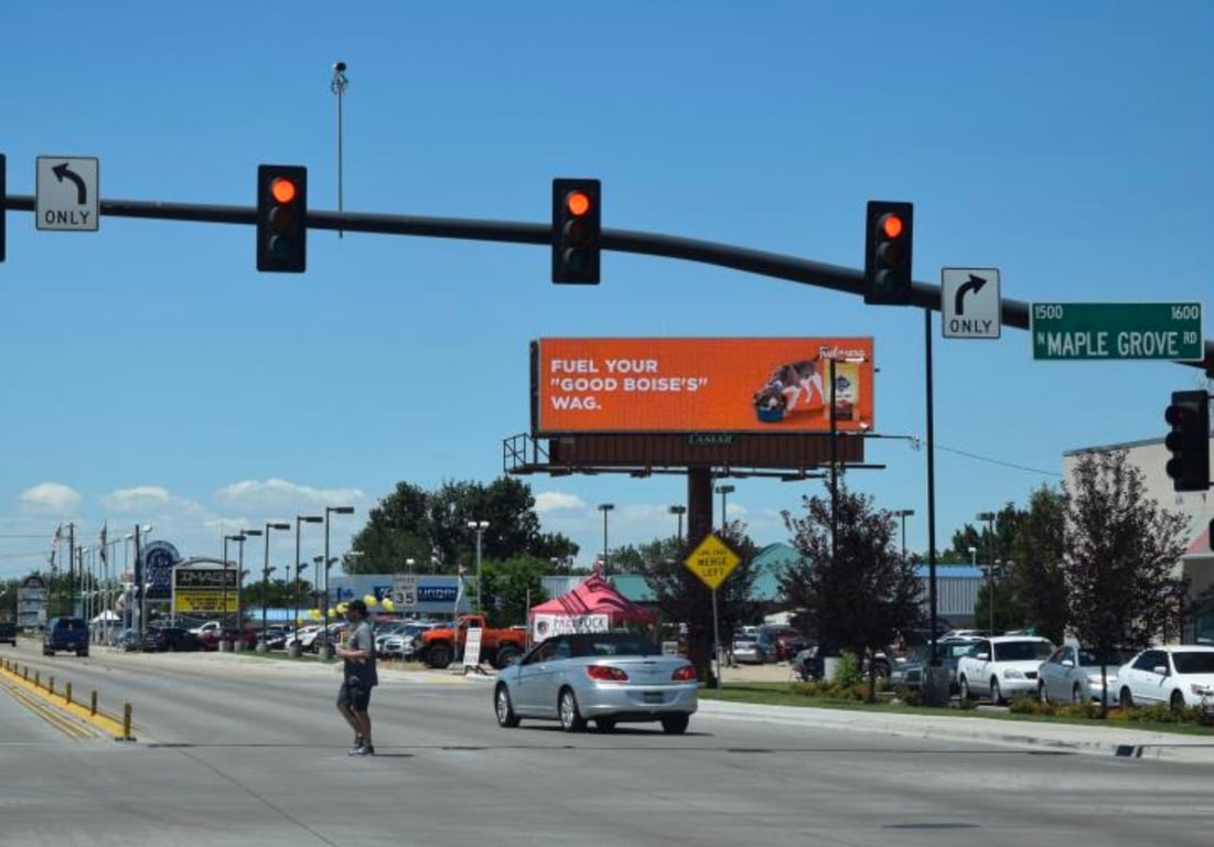 FAIRVIEW AVE NL 240' W/O MAPLE GROVE RD Media