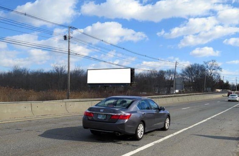 Location photo for Turnpike Rd near Crystal Pond Rd Trail (Southborough)