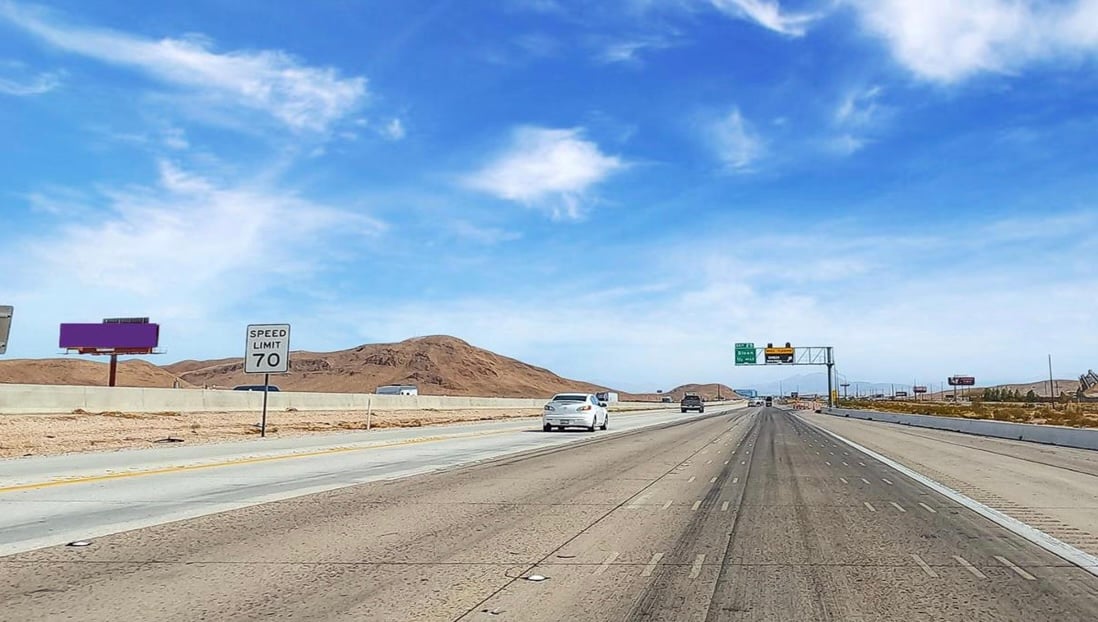 I-15 .70 mi S/O Sloan W/S F/S Media