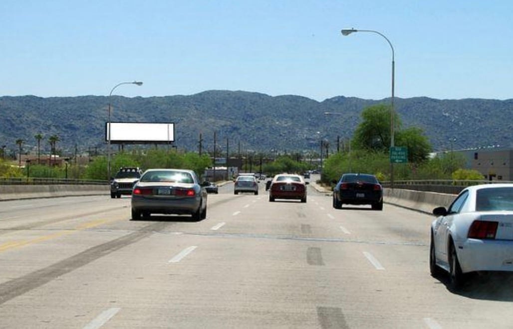 Location photo for 16th St & Elwood St (Phoenix)