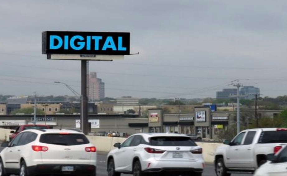 Location photo for Nw Loop 410 W Access Rd Past West Ave Midblk (Castle Hills)