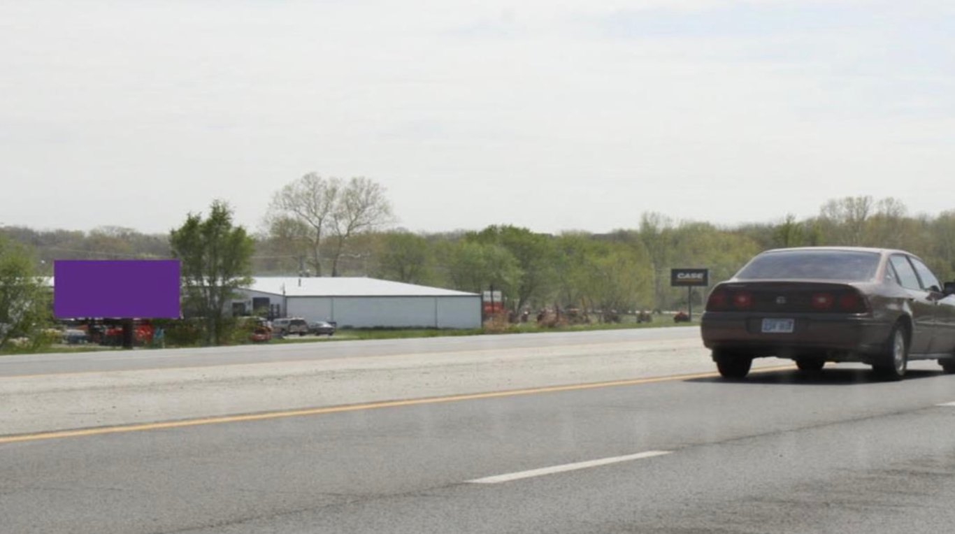 7 Highway 1000.00 ft N/O 43Rd Street E/S F/N Media