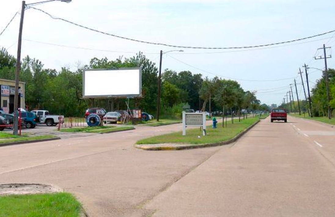 Location photo for Hiram Clarke Rd near Southside Church of Christ, Central Southwest (Houston)