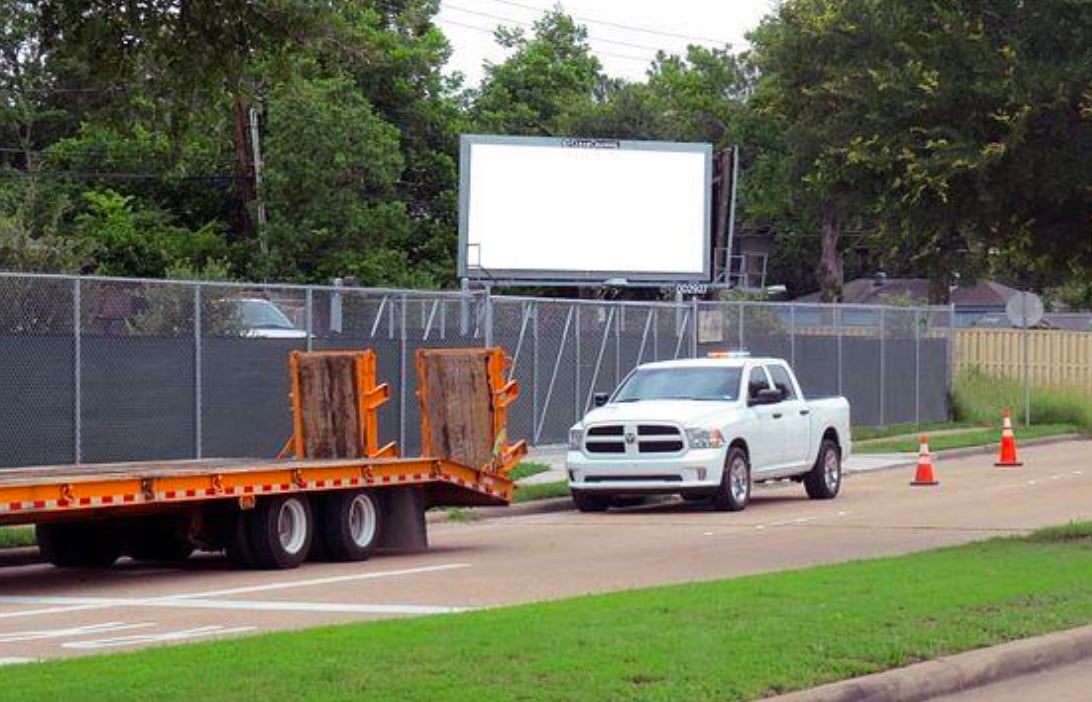 Location photo for Woodhaven St near Willowbend Blvd @ Craighead Dr, Willow Meadows/ Willowbend Area (Houston)