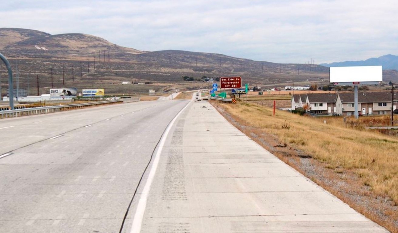 I-15 MM 380.11 E/S Media