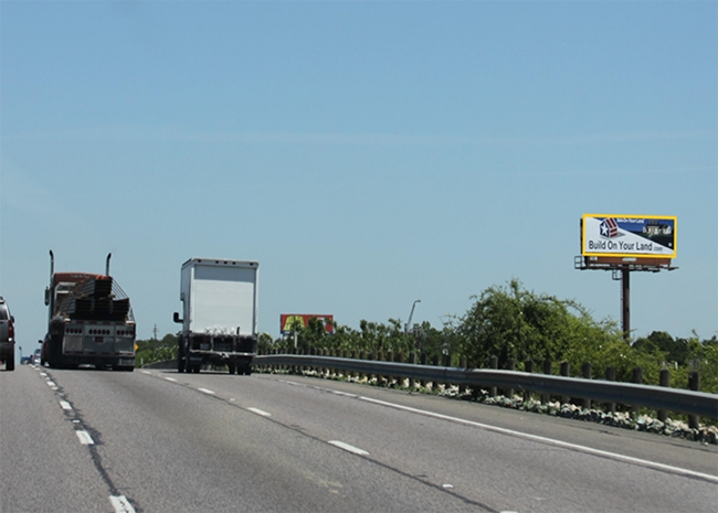 I-635 .1 MI N/O ELAM RD E/S Media