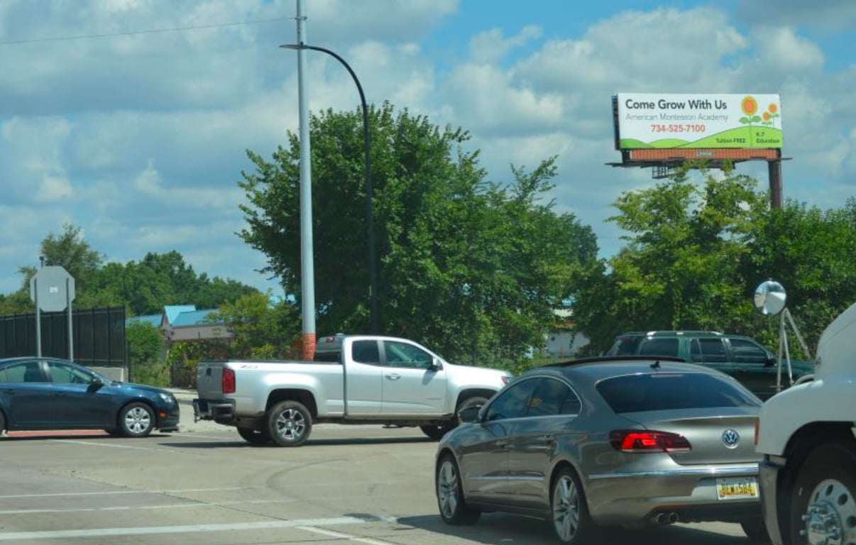 Location photo for Schoolcraft Rd near Schoolcraft & Riverview, Eliza Howell (Detroit)