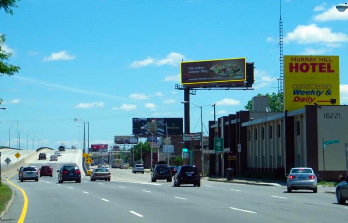 Location photo for 8 Mile Service Rd near 8 Mile & Ferguson, Greenfield (Detroit)