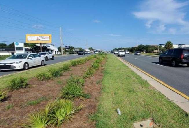 S/S Hwy 98 E/O Gulfstarr Dr Tri-Vision F/E Media