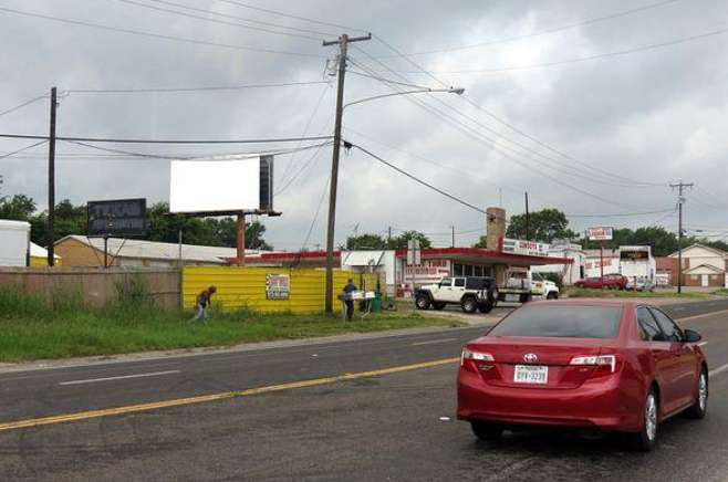 Location photo for E Moore Ave (Terrell)