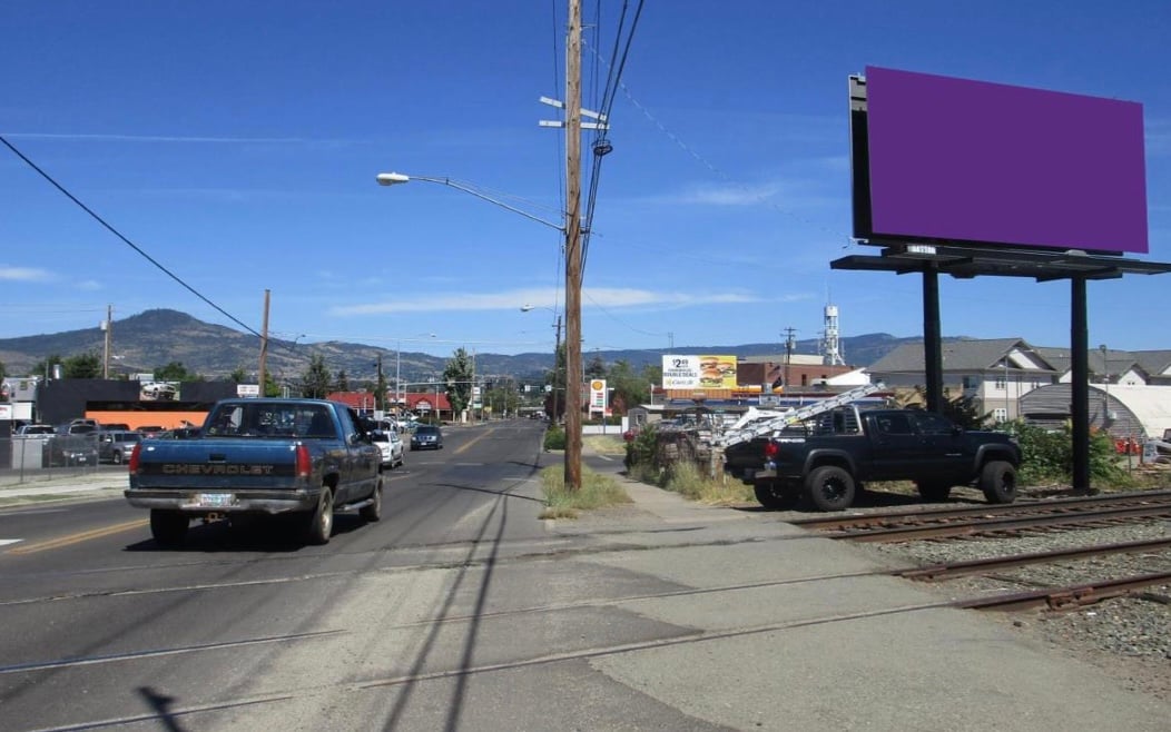 S/L W JACKSON ST 120 FT W/O N FRONT ST W F/W Media