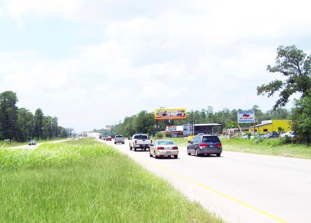 Location photo for Great Oaks Dr near Harper's Preserve Community Park/Pool "Pool Barn" (Conroe)