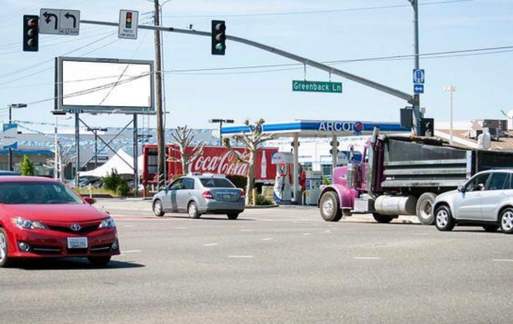 Location photo for Greenback Ln near Auburn Blvd & Greenback Ln (WB) (Citrus Heights)