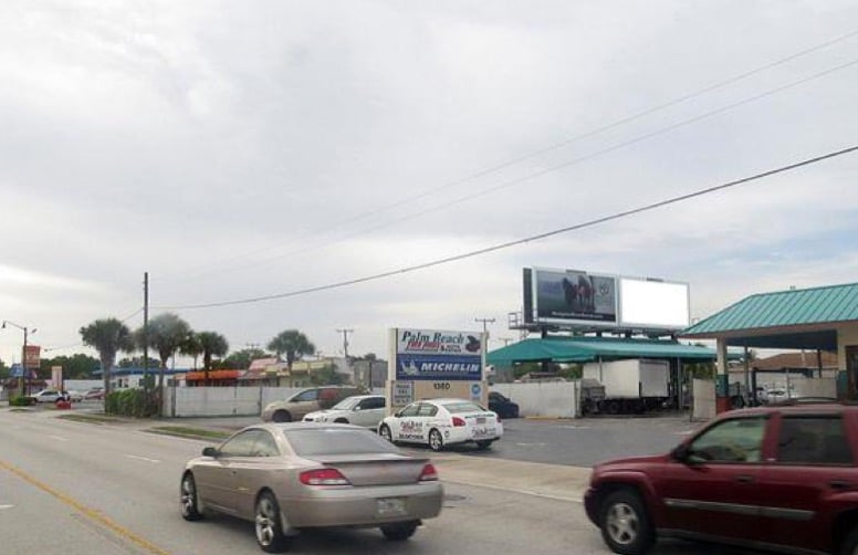 Location photo for Hypoluxo Rd near HYPULOXO RD at BLDG 1380 E ENT (Lantana)