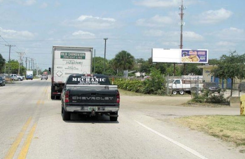Location photo for Dyer Blvd near MILITARY TRL at DYER BLVD (Riviera Beach)