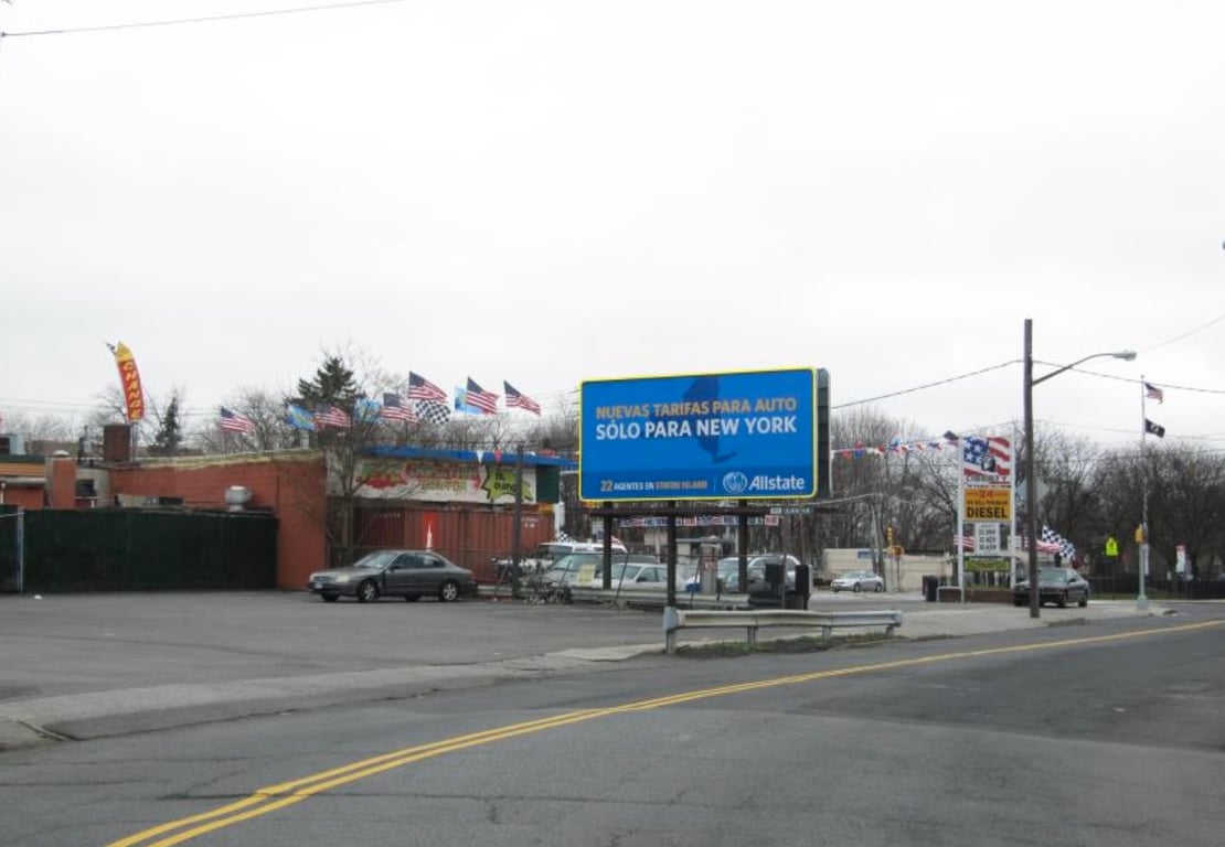 Location photo for Forest Ave/Richmond Av (Richmond County)