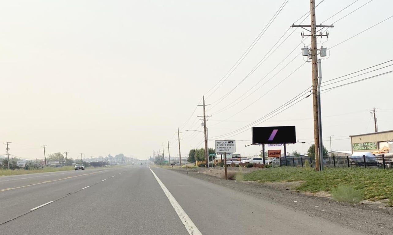 W/L Crater Lake Hwy 115 FTN/O Dillon Way N F/S Media