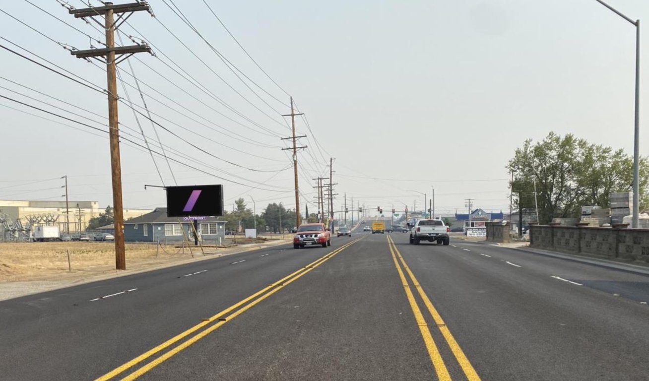 N/L W. McAndrews Rd. 125 FT E/O Pinecroft Ave W F/W Media