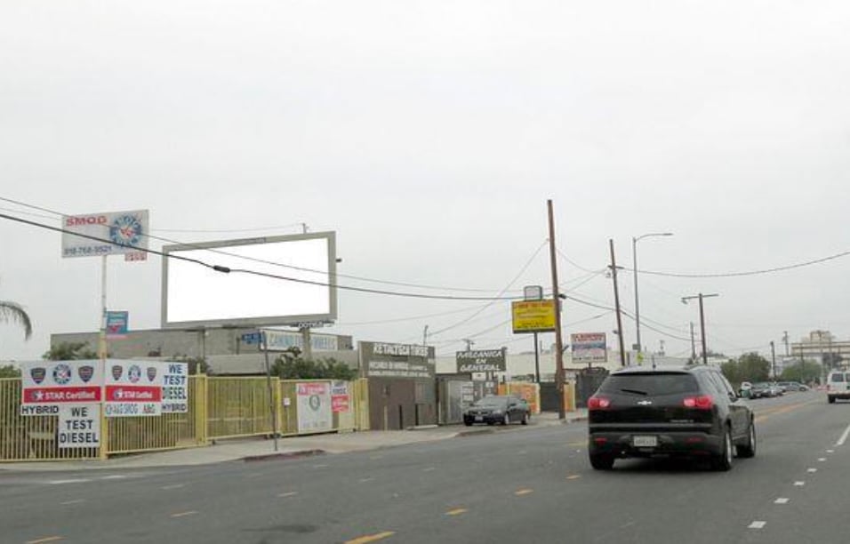 Location photo for San Fernando WS 25ft N/O Art F/S - 1